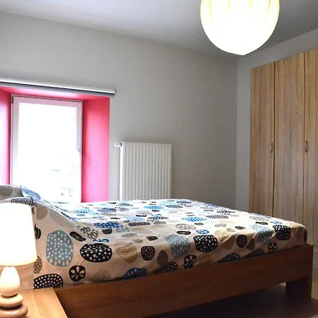 In Couvin With Terrace Hébergement de vacances *